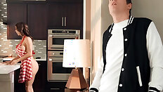 Justin Hutn is jerking on his GF's mom Alexis Fawx - Alexis Fawx