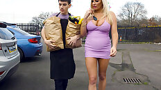 Busty MILF Michelle Thorne seduces the store’s employee - Michelle Thorne