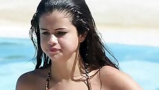 Selena Gomez - Bikini