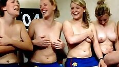 Hockey team undress 2