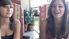 2 girls smoking