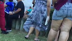 Candid thick thighs in shorts