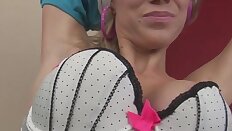 Samantha Sin Gets Off On A Fucking Machine