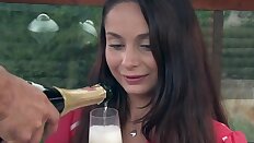 Gorgeous dp loving babe gets spitroasted