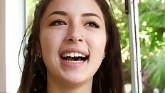 Dreadlock babe deepthroats and cocksucking