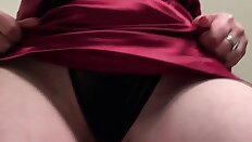 Shavonda from onmilfcom - Hot american milf playing with her