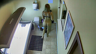 Hidden Cam - Hairy Pussy in Solarium